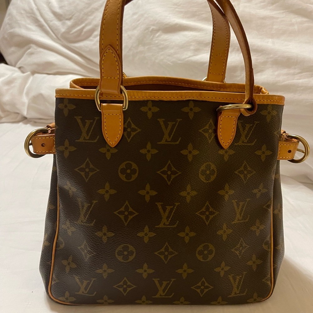 Lv BATIGNOLLES